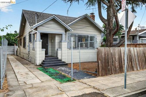 2333 81st Ave, Oakland, CA, 94605-3405 | Card Image