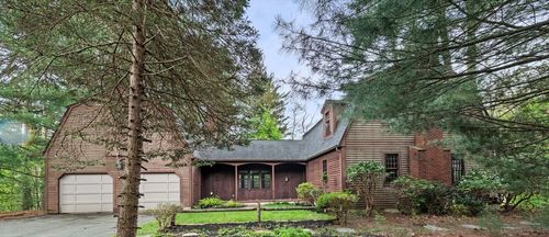 145 Essex St, South Hamilton, MA, 01982-2303 | Card Image