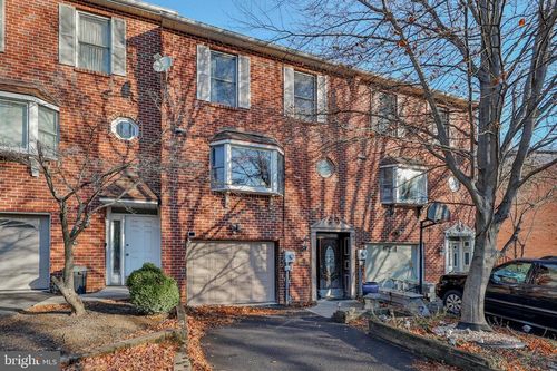 1881 Redwood Dr, Whitehall, PA, 18052-4152 | Card Image