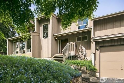 18328 Baldwin Rd, Bothell, WA, 98012-6252 | Card Image