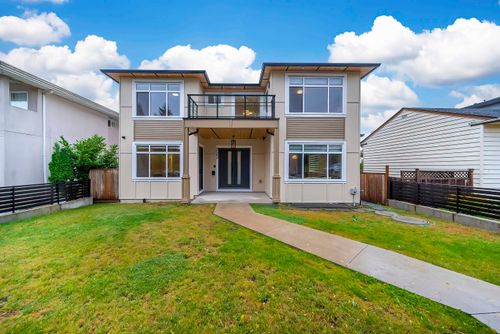 8563 11th Ave, Burnaby, BC, V3N2P6 | Card Image