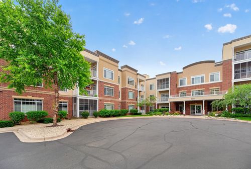 323-8200 W 33rd St, Saint Louis Park, MN, 55426-3897 | Card Image