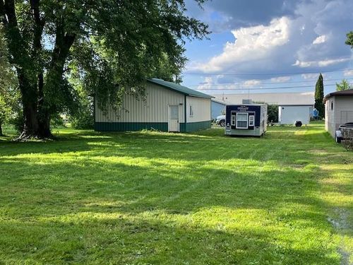 528 2nd St W, Claremont, MN, 55924-4562 | Card Image