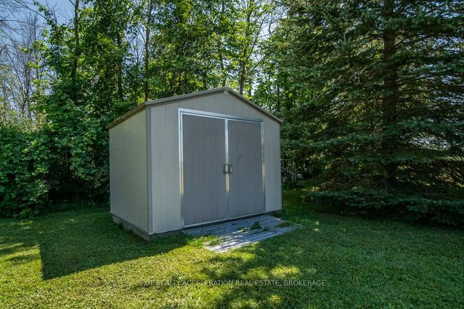 2492 County Rd 41, House other with 3 bedrooms, 2 bathrooms and 6 parking in Roblin ON | Image 35