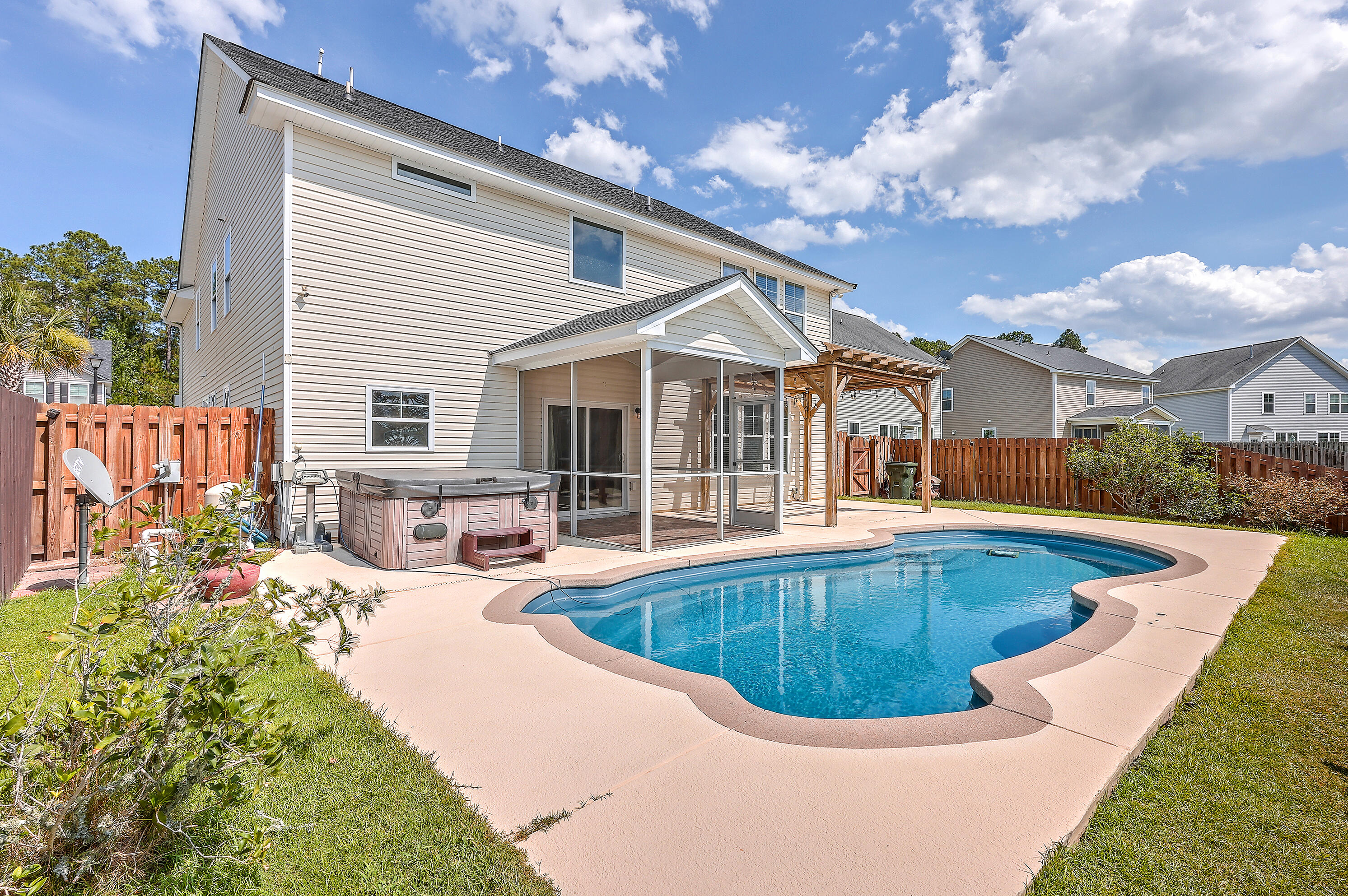Sanctuary Park Dr, Summerville, SC 29486