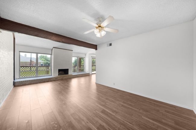 Same room, not virtually staged. | Image 6