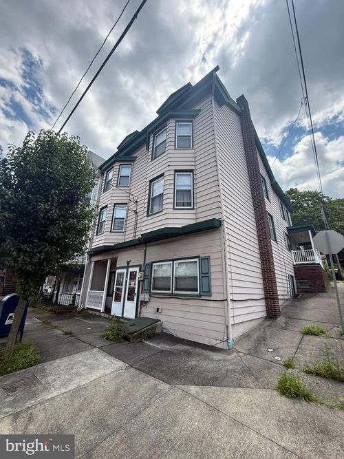 101 E Main St, GIRARDVILLE, PA, 17935-1320 | Card Image