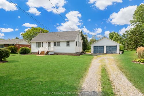 42574 Highway 3, Wainfleet, ON, L0S1V0 | Card Image