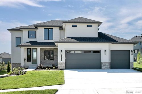 20617 Hartman Ave, Elkhorn, NE, 68022-5327 | Card Image