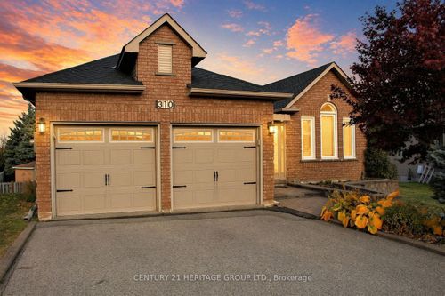 310 Chambers Cres, Newmarket, ON, L3X1T2 | Card Image