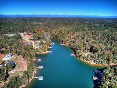 517 Sun Pointe Ct, West Union, SC, 29696-3647 | Card Image