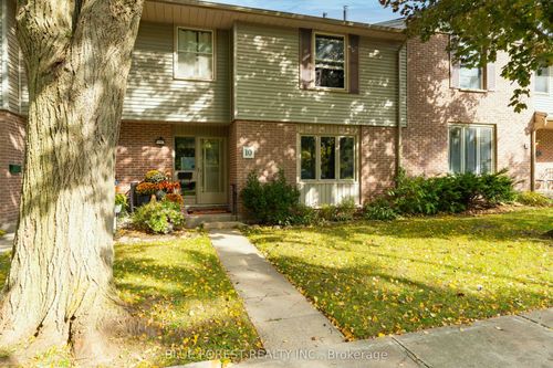 10 Berkshire Crt, London, ON, N6J3N7 | Card Image
