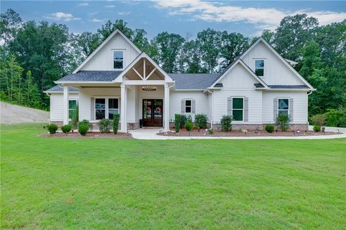 1077 Riverstone Dr, Social Circle, GA, 30025-2001 | Card Image