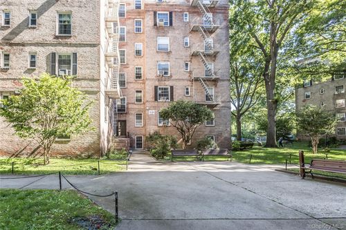 3a-51-28 30th Ave, Woodside, NY, 11377-7933 | Card Image