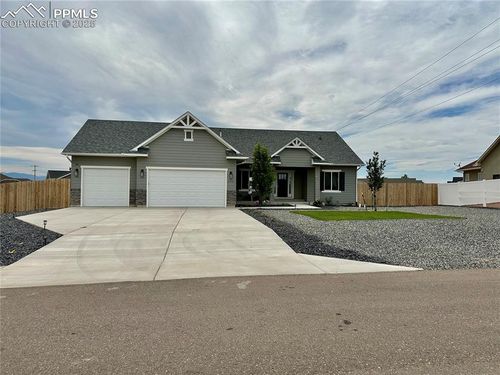 671 N Snyder Dr, Pueblo West, CO, 81007-6226 | Card Image