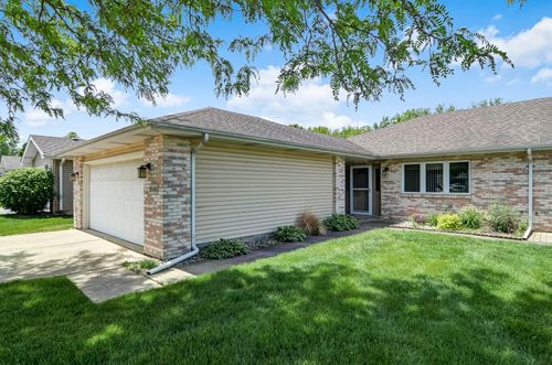 8546 Orchard Dr, Highland, IN, 46322 | Card Image