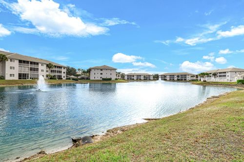apt-103-7846 Regal Heron Cir, NAPLES, FL, 34104-9564 | Card Image