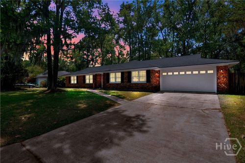 13 Barrington Cir, Savannah, GA, 31419-9530 | Card Image