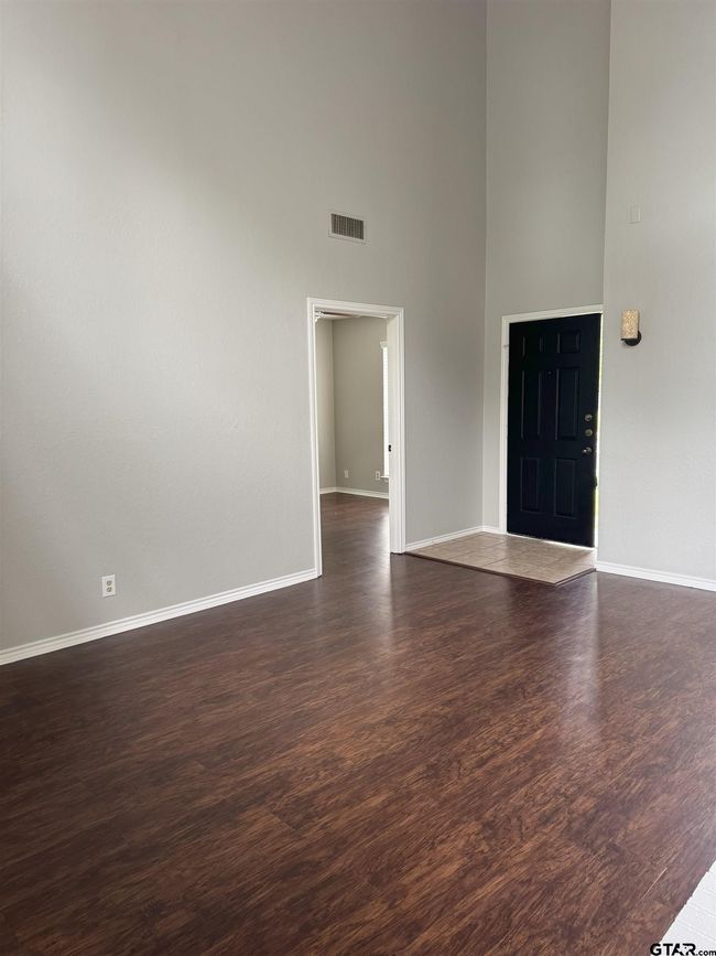 5907 Hollytree Dr, Townhouse with 2 bedrooms, 2 bathrooms and null parking in Tyler TX | Image 22