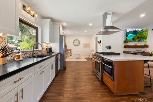 1330 Candela St, Redlands, CA, 92373 | Card Image