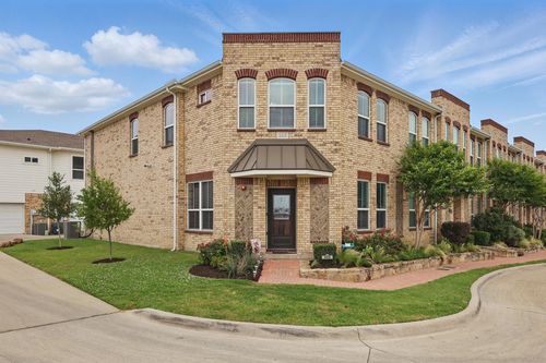 222 Emma Dr, Lewisville, TX, 75057-4815 | Card Image