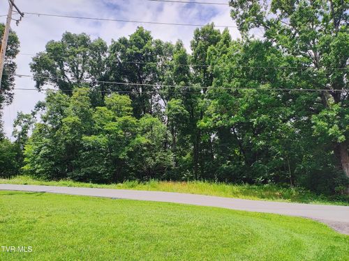 2 Pond Springs Rd, Kingsport, TN, 37664 | Card Image