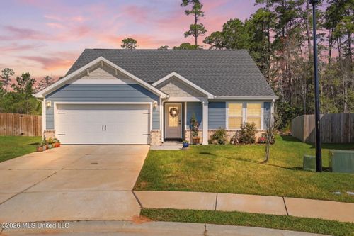 3317 Discovery Pl, Ocean Springs, MS, 39564-6510 | Card Image