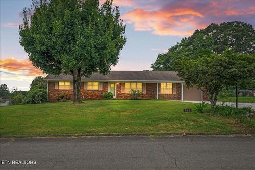 847 Calloway Cir, Lenoir City, TN, 37772-5931 | Card Image