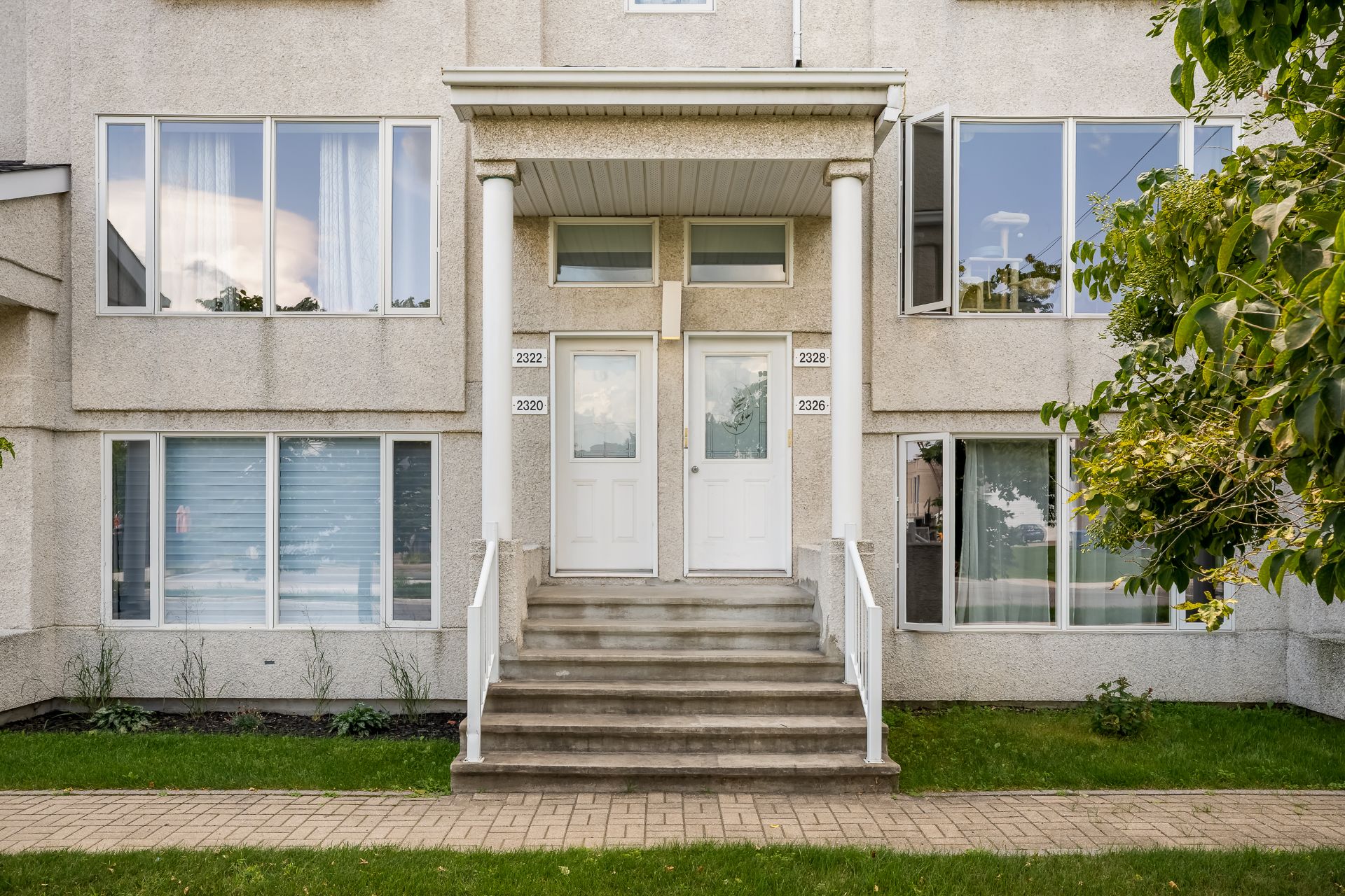 Residential in Terrebonne (Terrebonne) 2