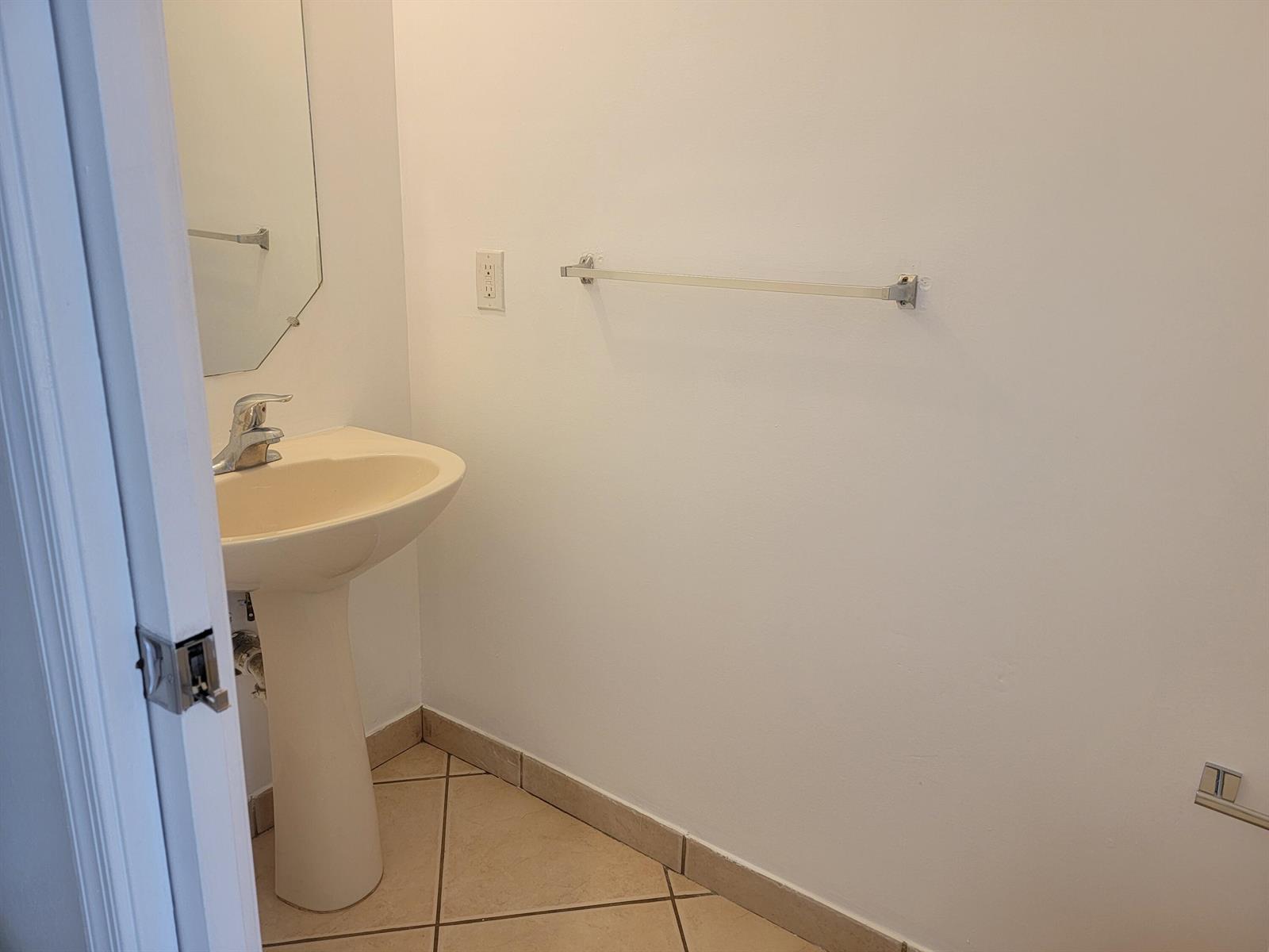 Residential Lease in Miramar 4