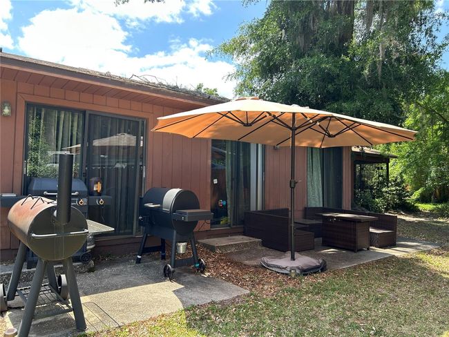 4135 Nw 16 Th Dr, Townhouse with 3 bedrooms, 2 bathrooms and null parking in GAINESVILLE FL | Image 14