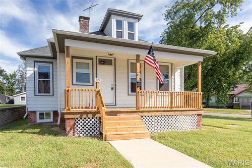 629 E C St, Belleville, IL, 62220-4069 | Card Image