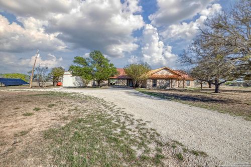 115 Private Road 4455, Uvalde, TX, 78801-1295 | Card Image