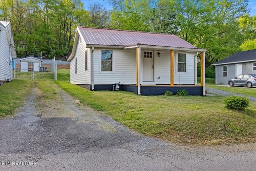 925 Lang St Se, Cleveland, TN, 37311-6360 | Card Image