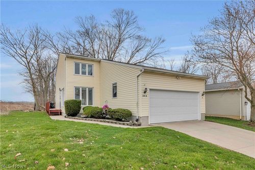 m-144 Royal Crest Dr, Seville, OH, 44273-9323 | Card Image