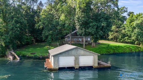 210 Signal Point Drive, Guntersville, AL, 35976 | Card Image