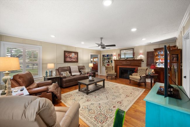 1121 W 3 Rd Ave, House other with 3 bedrooms, 2 bathrooms and null parking in Corsicana TX | Image 4