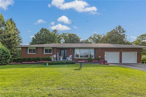 11 Meikle Dr, Maitland, ON, K0E1P0 | Card Image