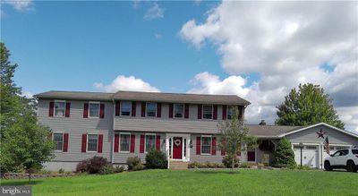 4777 Hilton Road, House other with 5 bedrooms, 3 bathrooms and null parking in SCHNECKSVILLE PA | Image 1