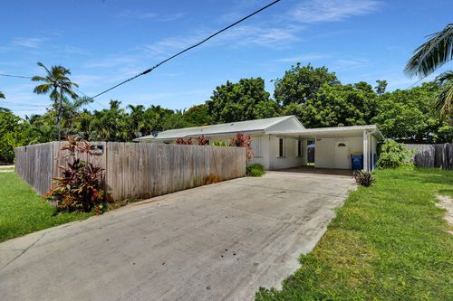 82207 Old Hwy, Islamorada, FL, 33036-3651 | Card Image