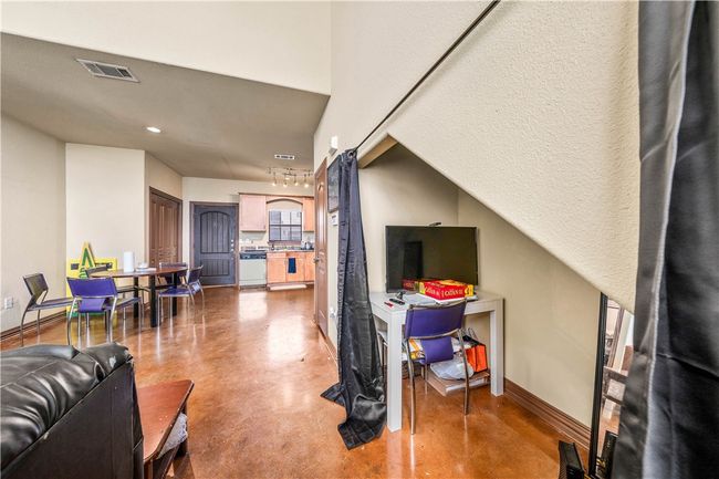 2410 S 2 Nd St, Condo with 3 bedrooms, 3 bathrooms and null parking in Waco TX | Image 21