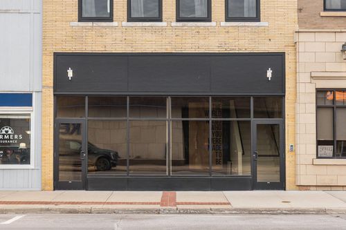 102 State St N, Waseca, MN, 56093-2929 | Card Image