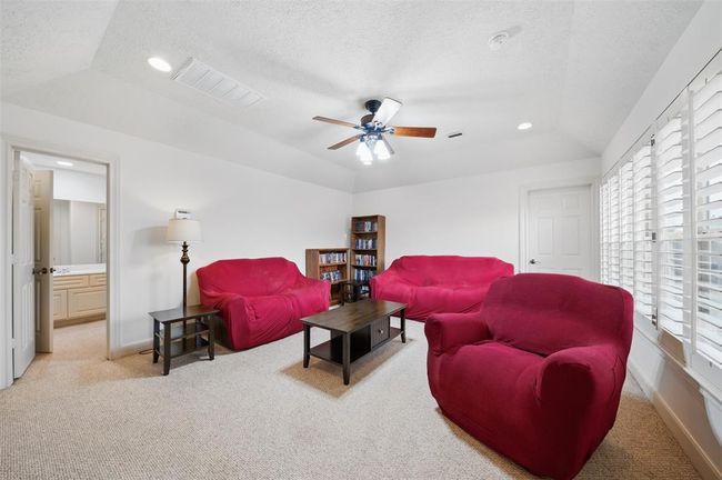 Upstairs game room | Image 38