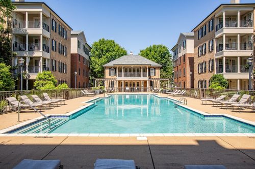 301-307 Seven Springs Way, Brentwood, TN, 37027-4977 | Card Image