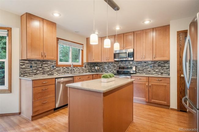 Kitchen | Image 10
