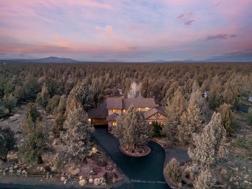 64742 Sylvan Loop, Bend, OR, 97701-8055 | Card Image