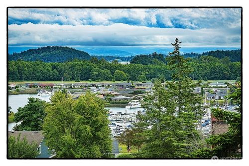 433 Klickitat Dr, La Conner, WA, 98257-9517 | Card Image