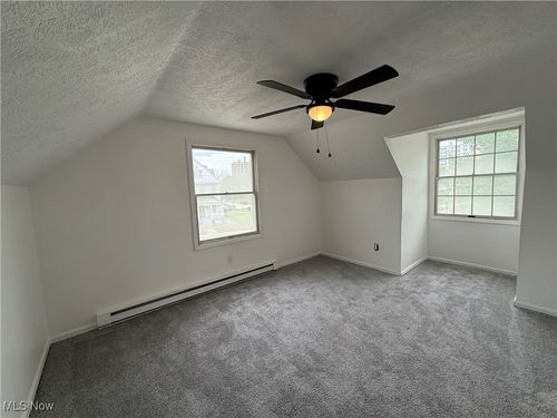 9253 Edmunds Ave, Cleveland, OH, 44106-1513 | Card Image