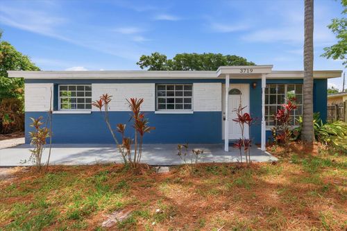 3719 Papai Dr, SARASOTA, FL, 34232-5547 | Card Image