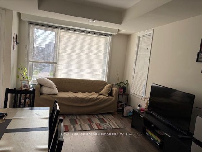 2 - 163 William Duncan Rd, Condo with 3 bedrooms, 1 bathrooms and null parking in North York ON | Image 11